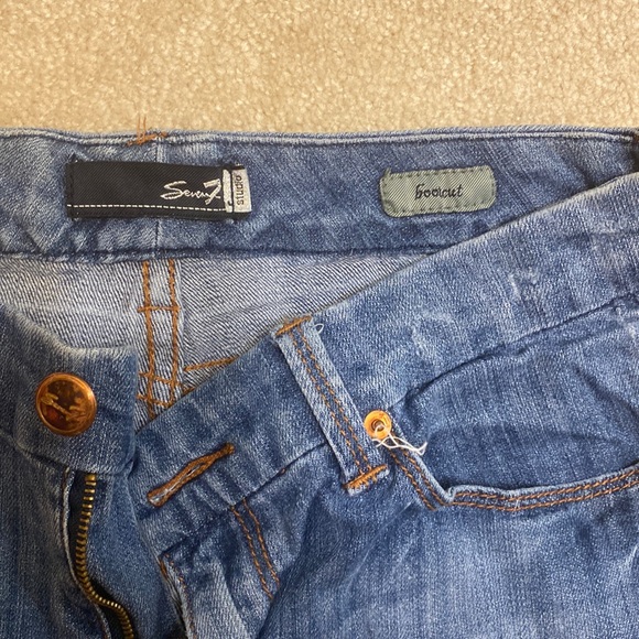 Seven jeans - bootcut size 8 - Picture 3 of 3